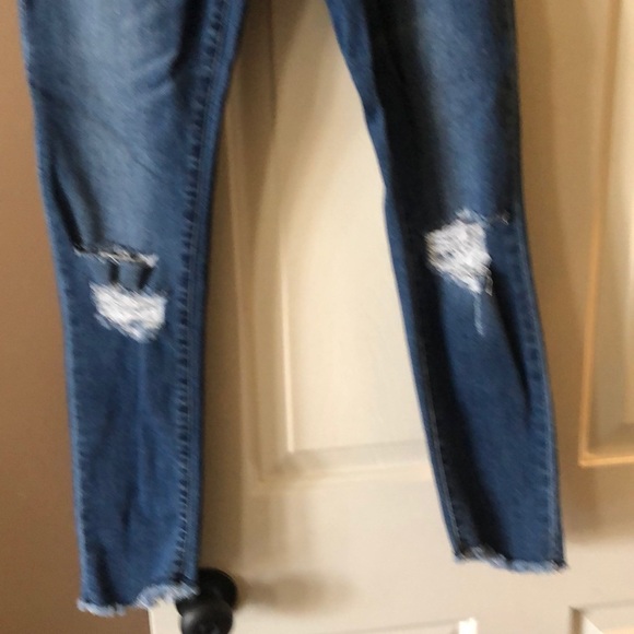 Jeans - Picture 2 of 5